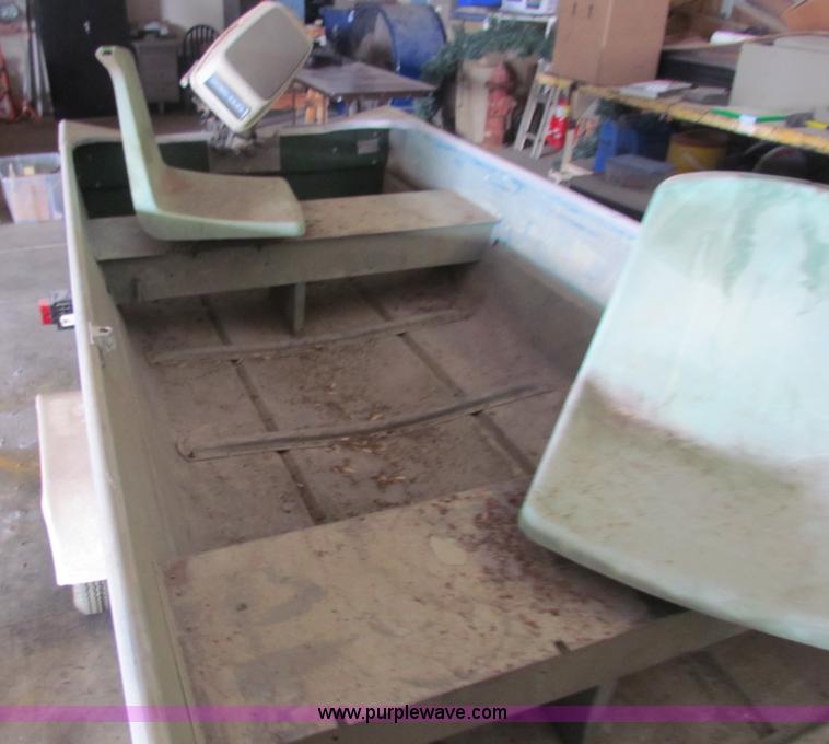 image for item AJ9491 14' aluminum boat