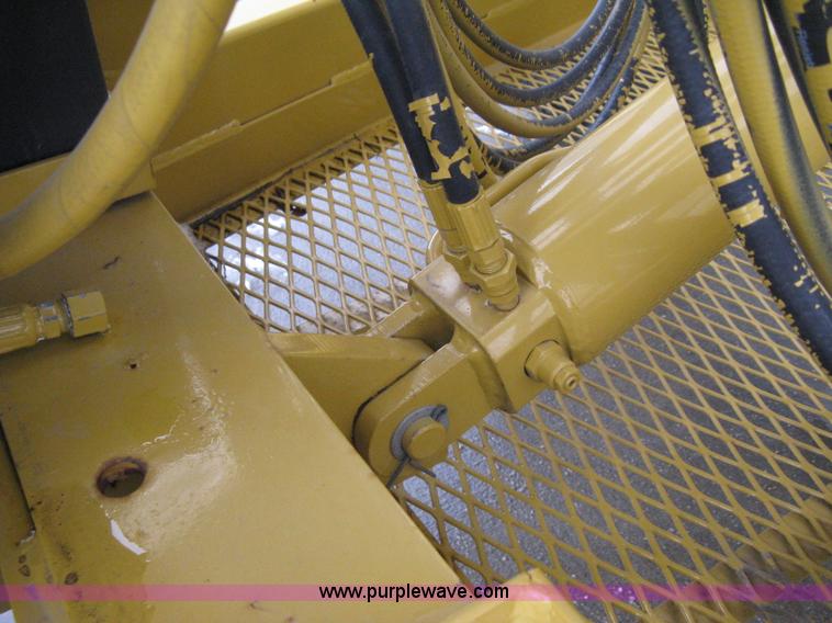 image for item AX9969 Vermeer TS-44A self-contained tree spade