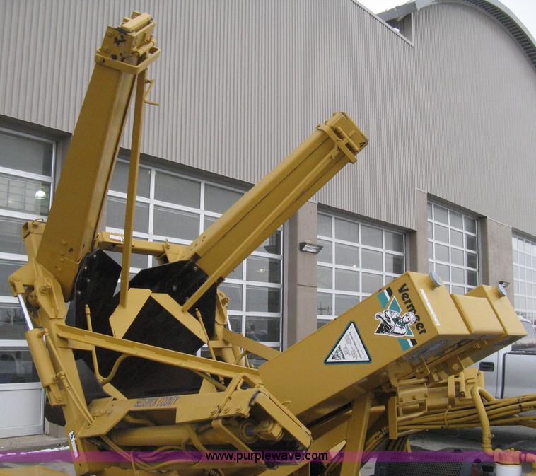 image for item AX9969 Vermeer TS-44A self-contained tree spade