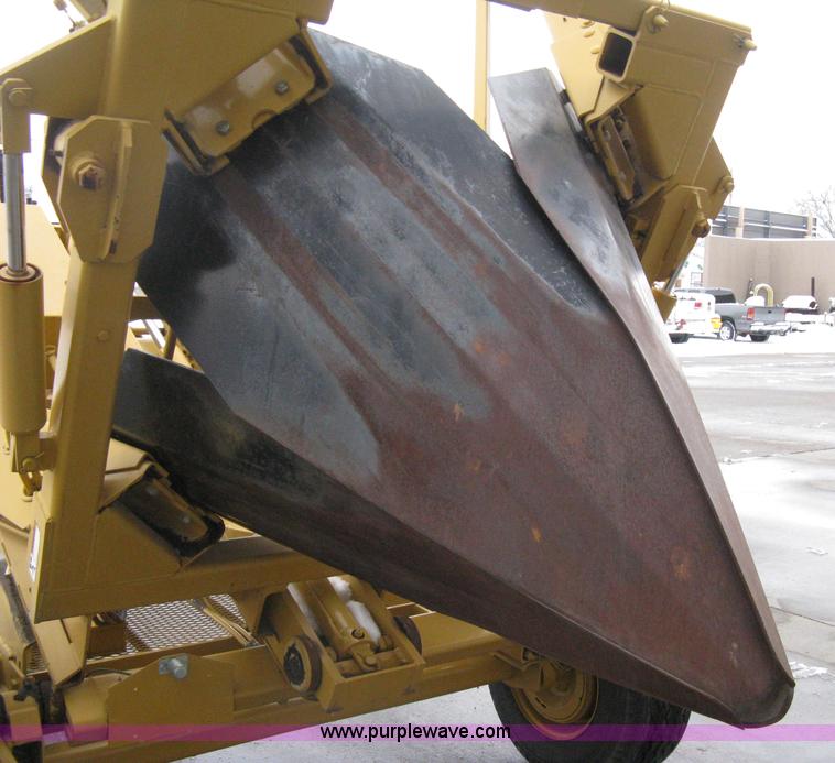 image for item AX9969 Vermeer TS-44A self-contained tree spade