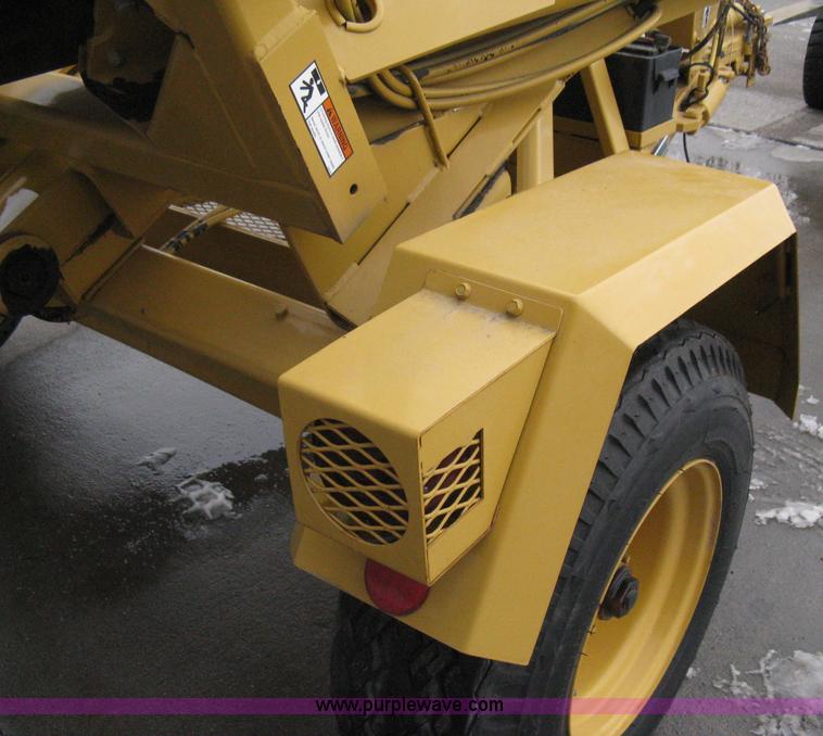 image for item AX9969 Vermeer TS-44A self-contained tree spade