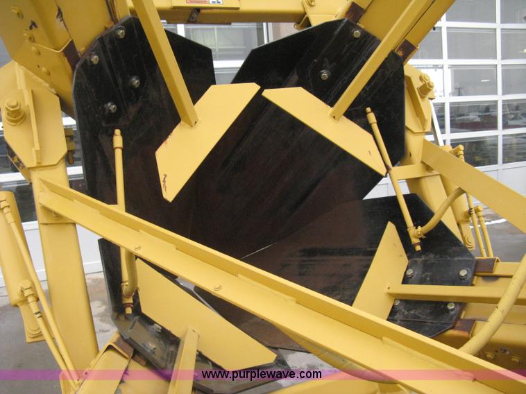 image for item AX9969 Vermeer TS-44A self-contained tree spade