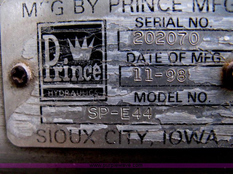 image for item AX9969 Vermeer TS-44A self-contained tree spade