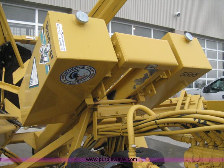 image for item AX9969 Vermeer TS-44A self-contained tree spade