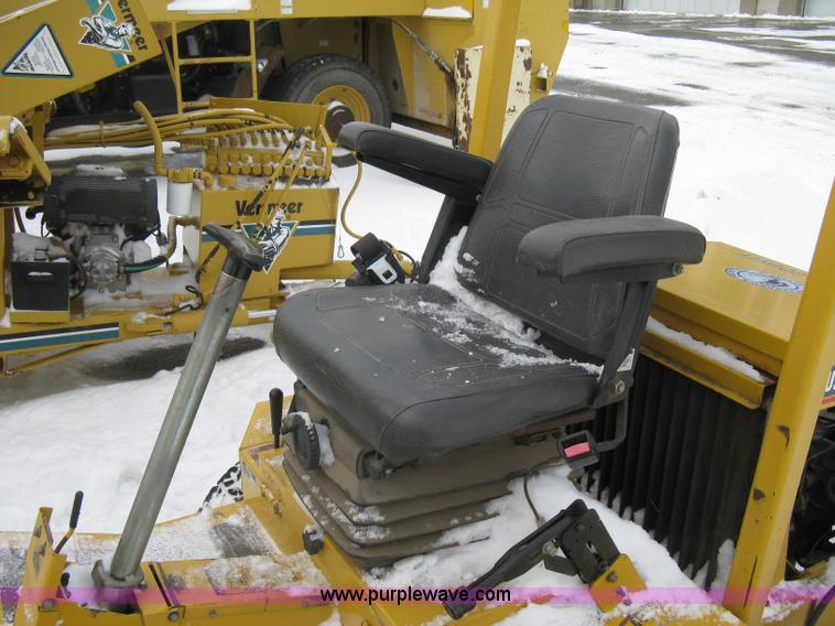 image for item AX9970 Hustler 3400 ZTR lawn mower