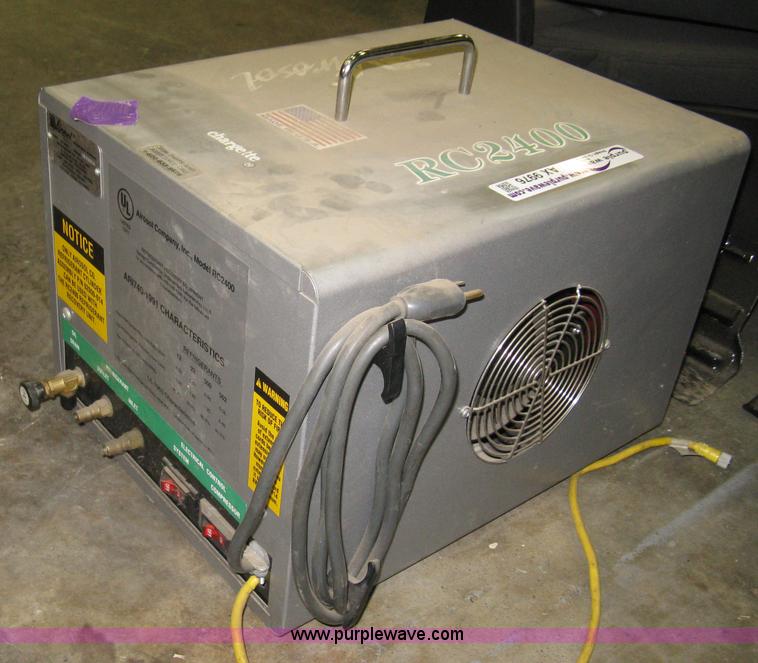 image for item AX9976 Airosol RC2400 refrigerant recovery unit