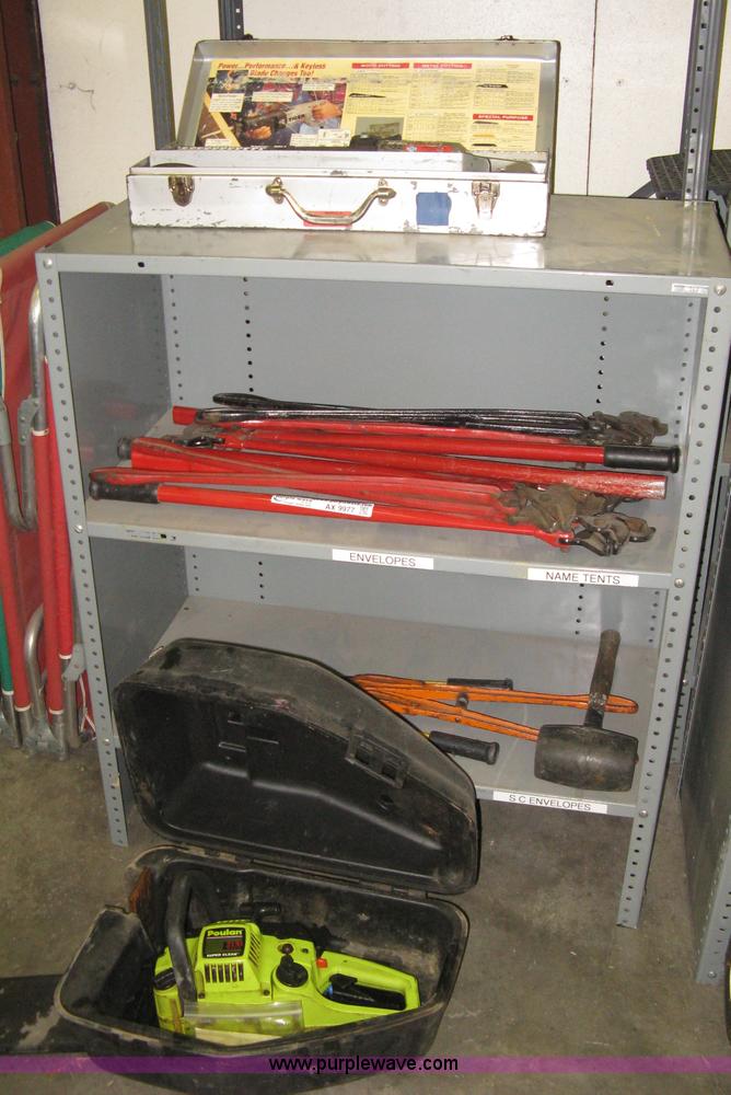 image for item AX9977 Assorted tools