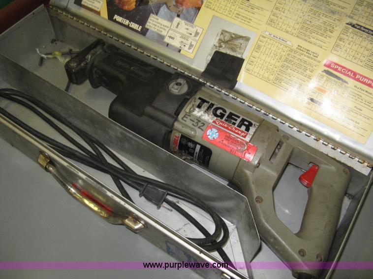 image for item AX9977 Assorted tools