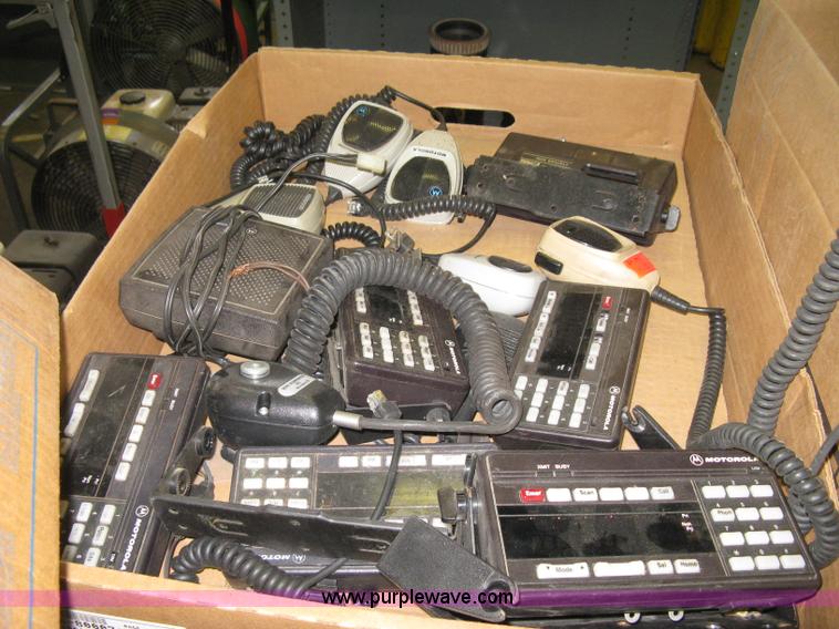 image for item AX9979 Assorted emergency radio equipment