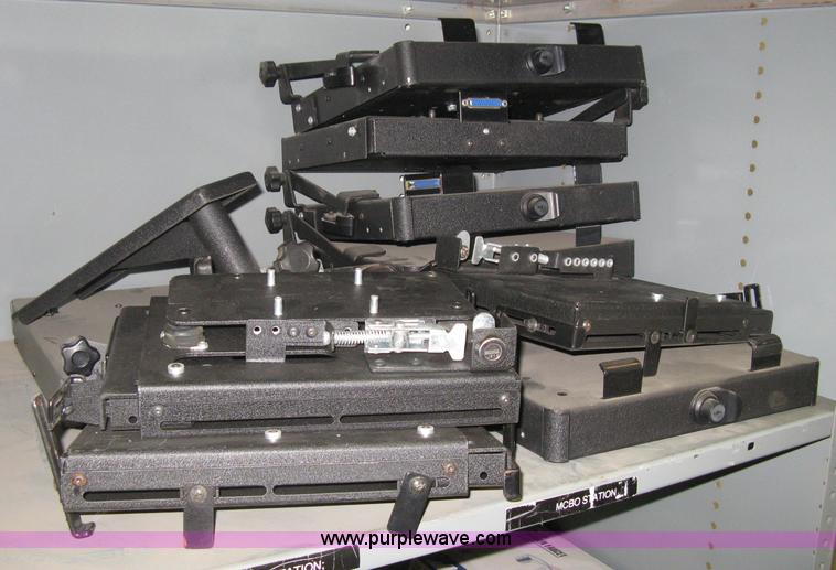 image for item AX9979 Assorted emergency radio equipment