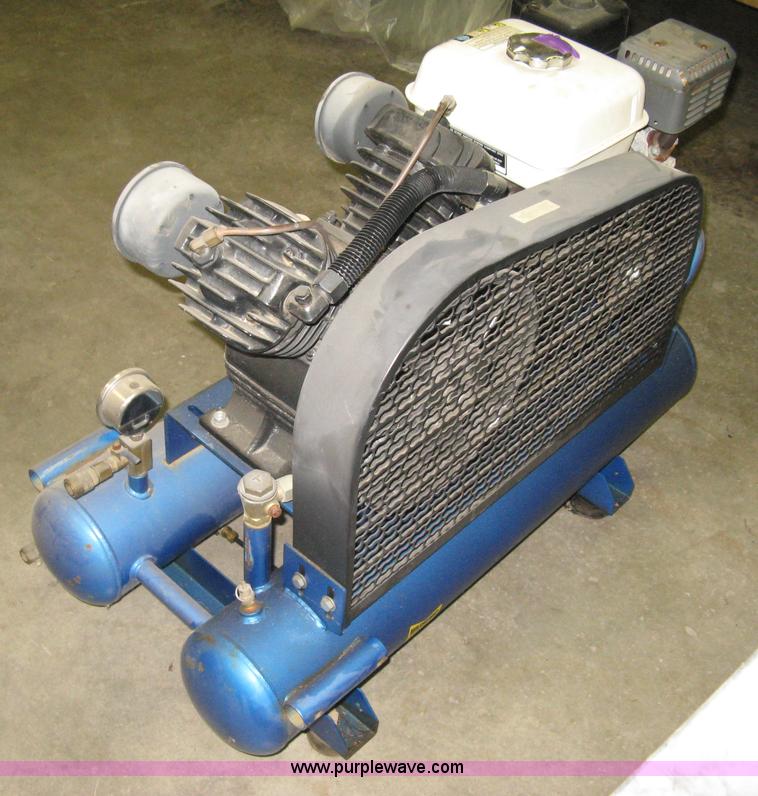 image for item AX9989 Puma twin cylinder air compressor