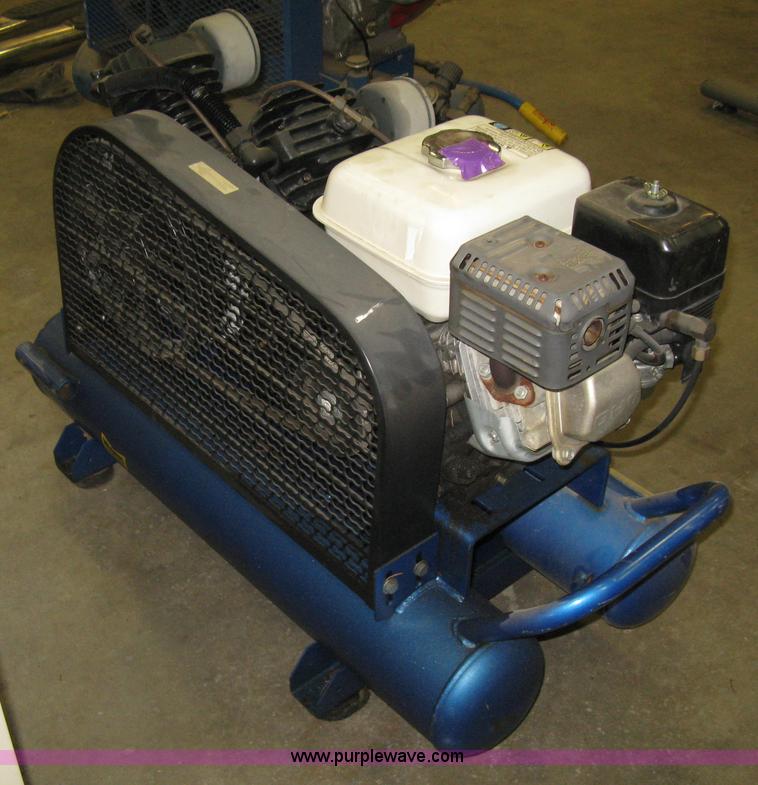 image for item AX9989 Puma twin cylinder air compressor