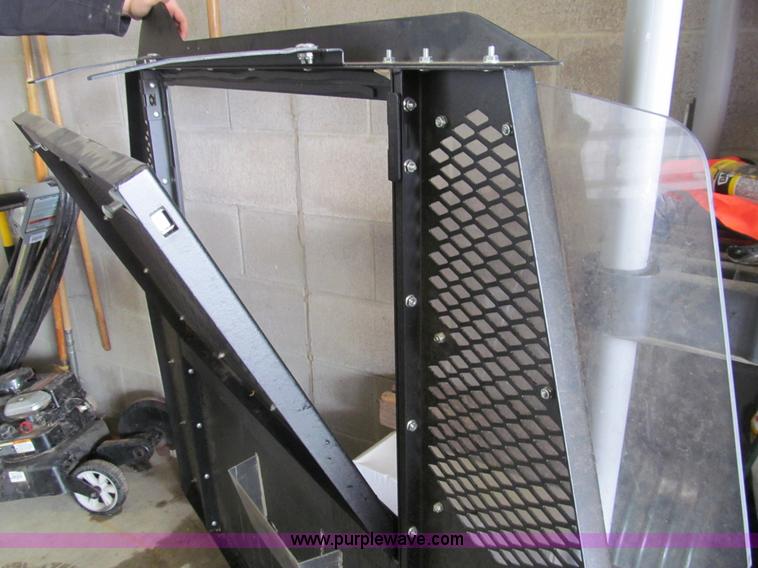 image for item AY9896 Chevrolet Express Van police cage