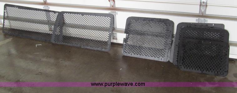 image for item AY9896 Chevrolet Express Van police cage