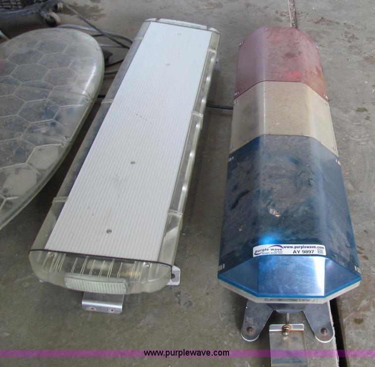 image for item AY9897 (3) emergency light bars