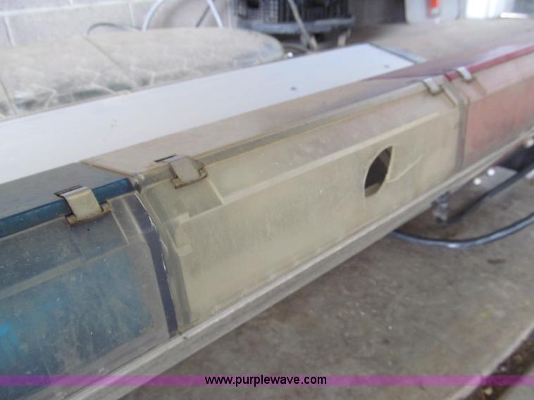 image for item AY9897 (3) emergency light bars