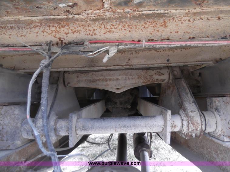 image for item C1762 1971 International Loadstar 1600 dump truck