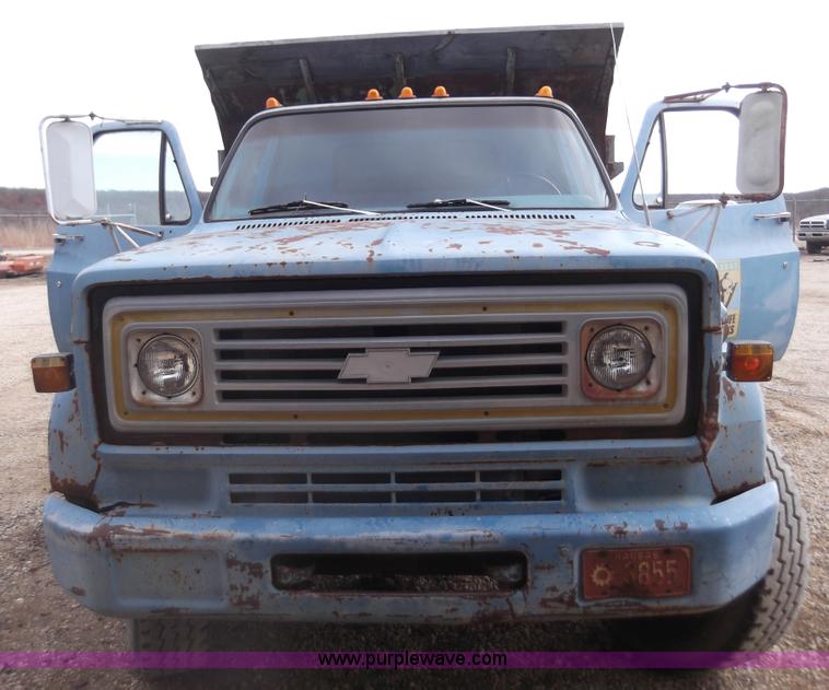 image for item C1763 1974 Chevrolet C60 dump truck