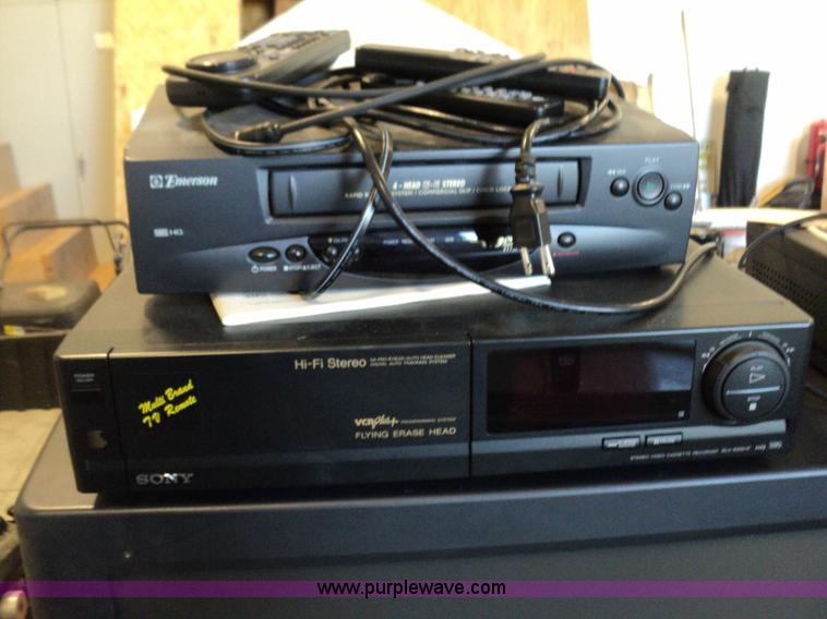 image for item C1771 Assorted electronics