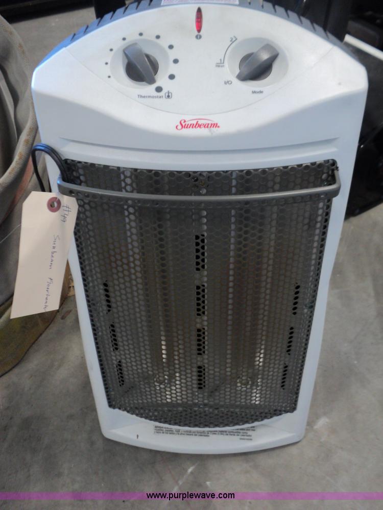 image for item C1772 Assorted equipment