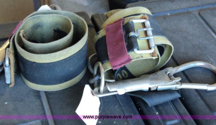 image for item C1779 Assorted equipment