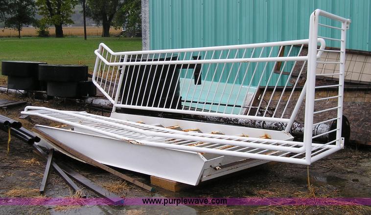 image for item C1796 Metal platform