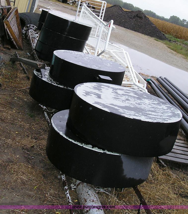 image for item C1797 Light poles and lights