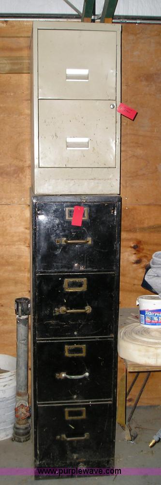 image for item C1798 Assorted equipment