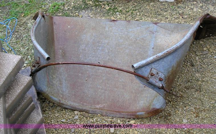 image for item C1800 Assorted equipment