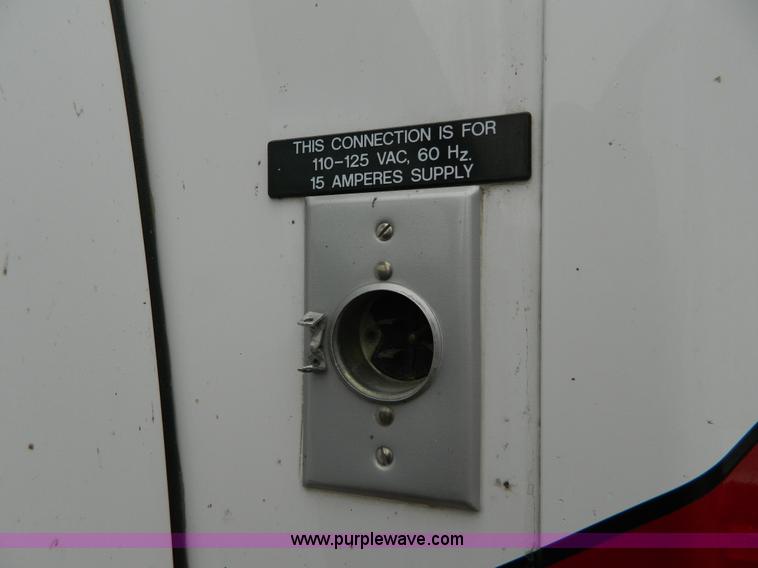 image for item D6086 1991 Ford Econoline E350 ambulance