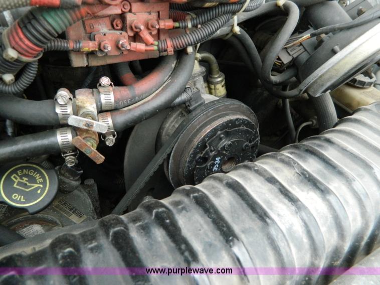 image for item D6086 1991 Ford Econoline E350 ambulance