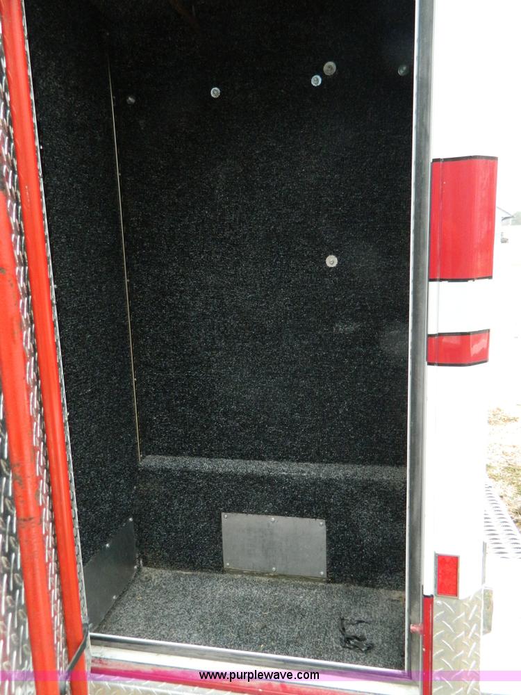 image for item D6086 1991 Ford Econoline E350 ambulance