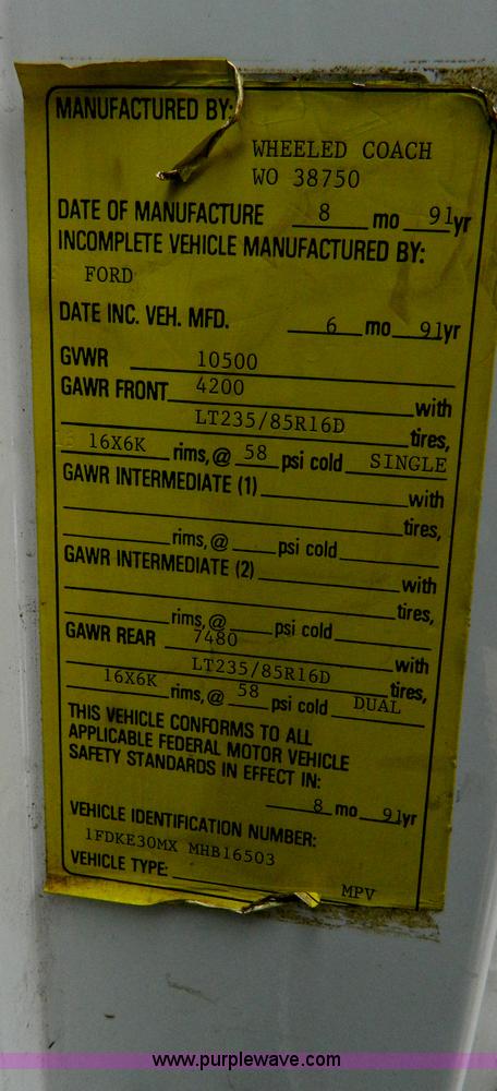 image for item D6086 1991 Ford Econoline E350 ambulance