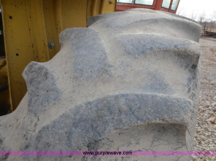 image for item F8135 1978 Ford Tiger Special 6600 tractor