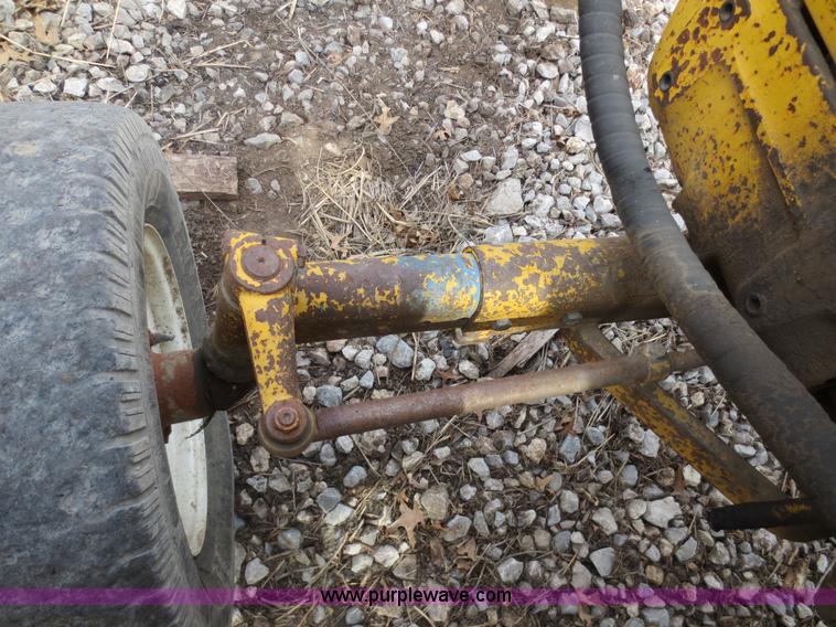 image for item F8135 1978 Ford Tiger Special 6600 tractor