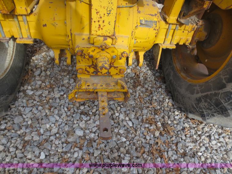 image for item F8135 1978 Ford Tiger Special 6600 tractor