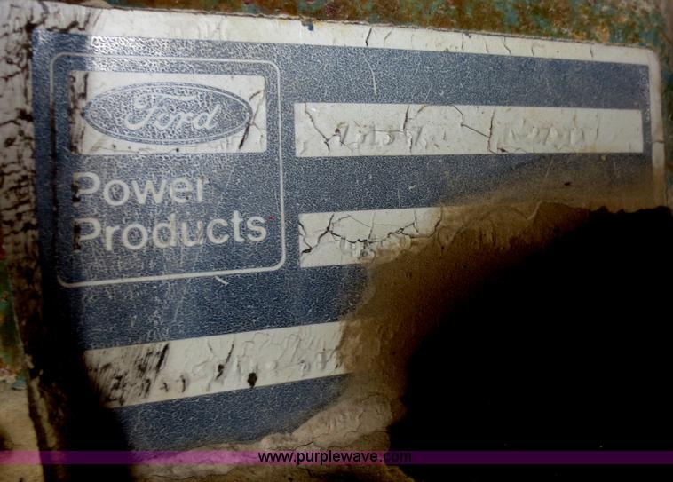 image for item F8136 1990 Broce Broom