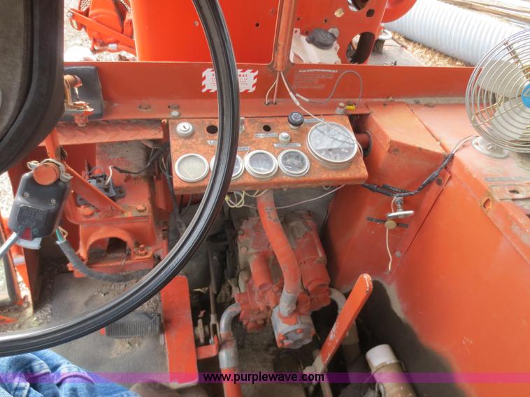 image for item F8136 1990 Broce Broom