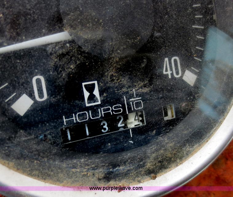 image for item F8136 1990 Broce Broom