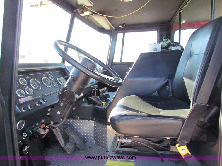 image for item G4498 1990 Pierce Smeal aerial fire truck