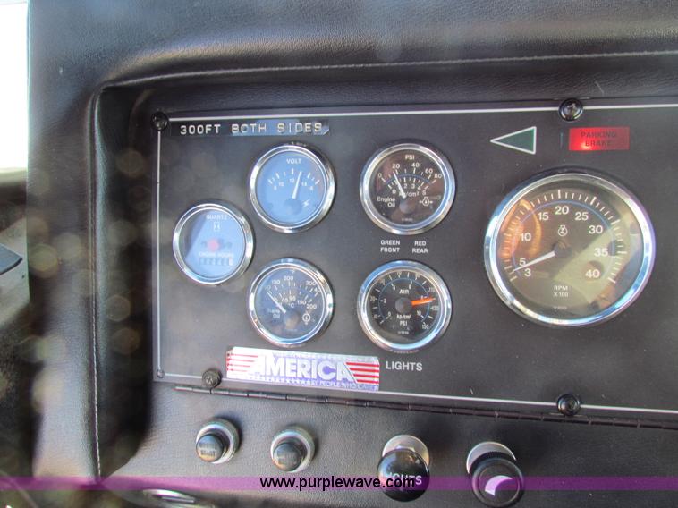 image for item G4498 1990 Pierce Smeal aerial fire truck