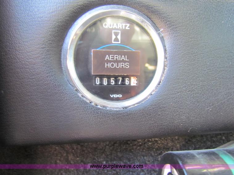 image for item G4498 1990 Pierce Smeal aerial fire truck