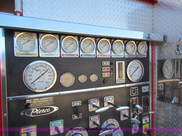 image for item G4498 1990 Pierce Smeal aerial fire truck