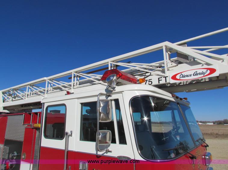 image for item G4498 1990 Pierce Smeal aerial fire truck