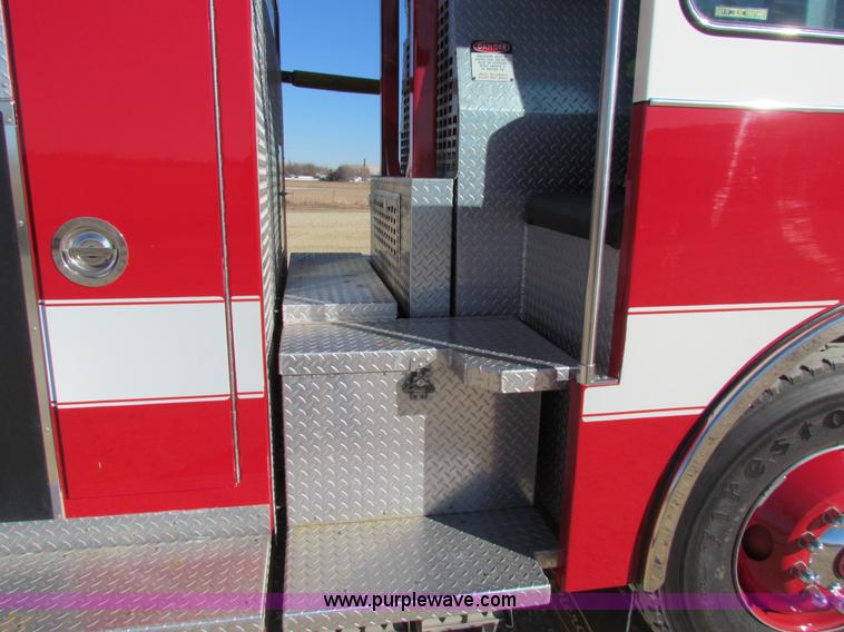 image for item G4498 1990 Pierce Smeal aerial fire truck