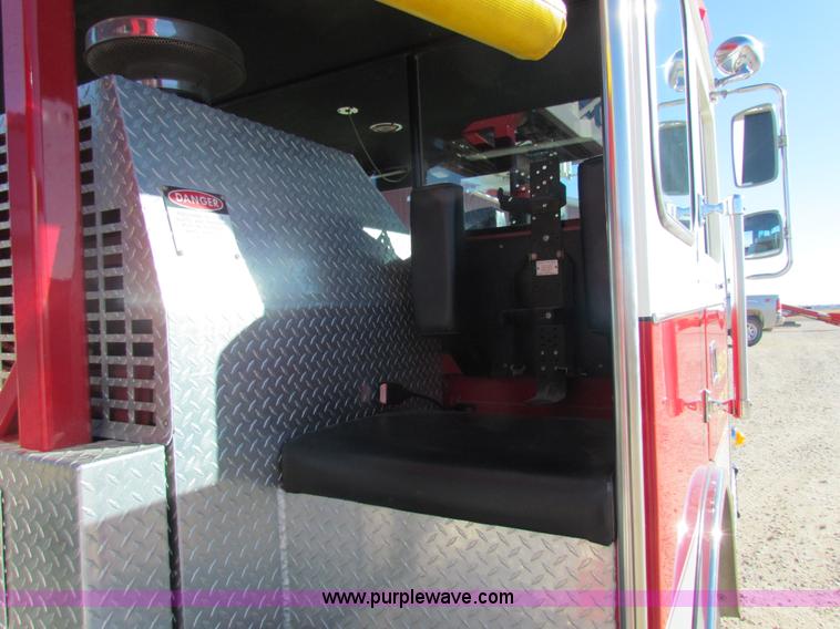 image for item G4498 1990 Pierce Smeal aerial fire truck