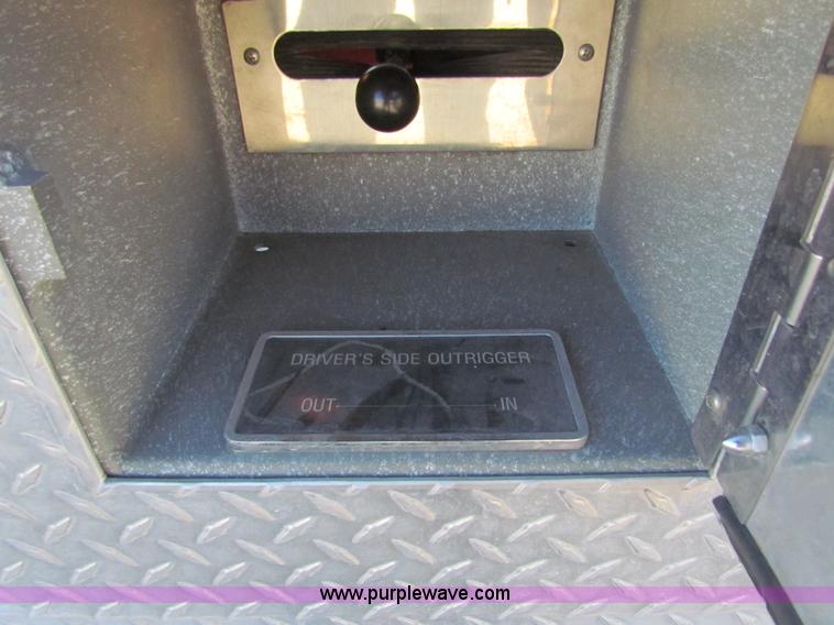 image for item G4498 1990 Pierce Smeal aerial fire truck