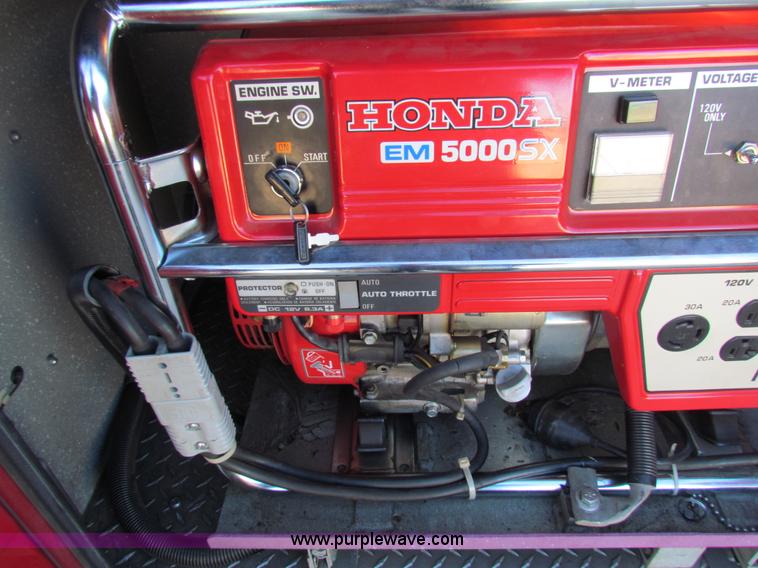 image for item G4498 1990 Pierce Smeal aerial fire truck