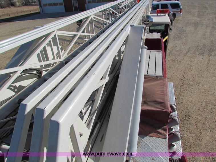 image for item G4498 1990 Pierce Smeal aerial fire truck