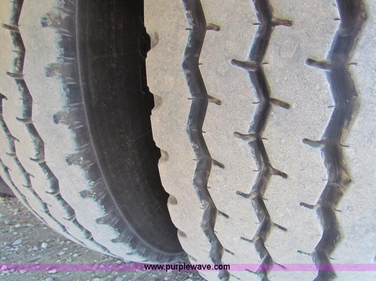 image for item G4498 1990 Pierce Smeal aerial fire truck